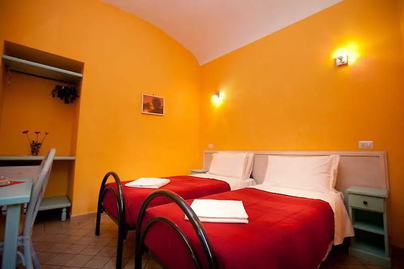 Trani B&T Rooms Rome